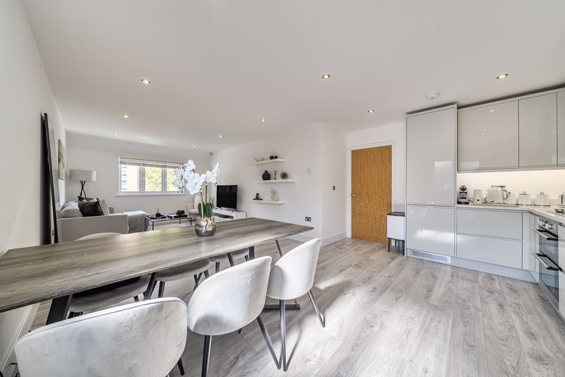 Dining- click for photo gallery